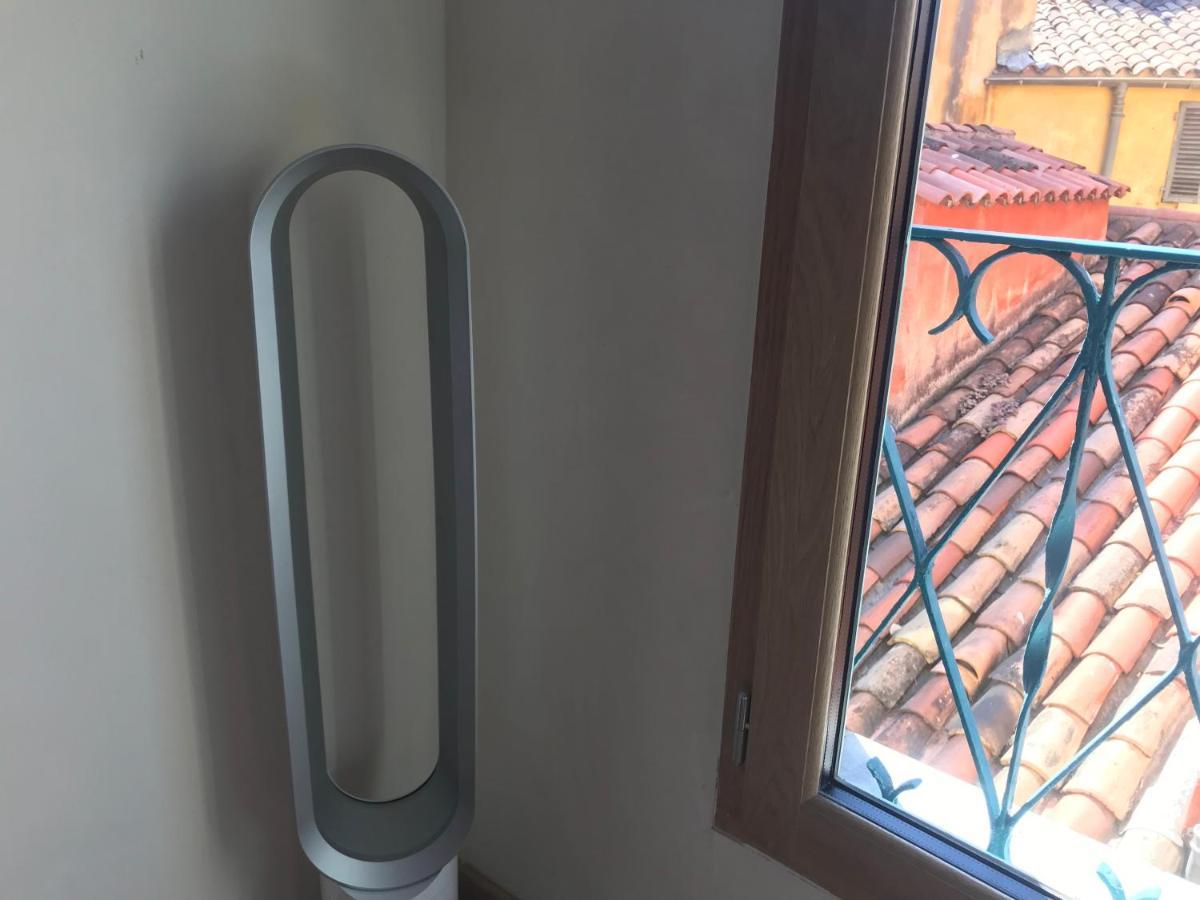 Spacious And Bright Flat Close To The Beach : Heart Of Old Ницца Экстерьер фото