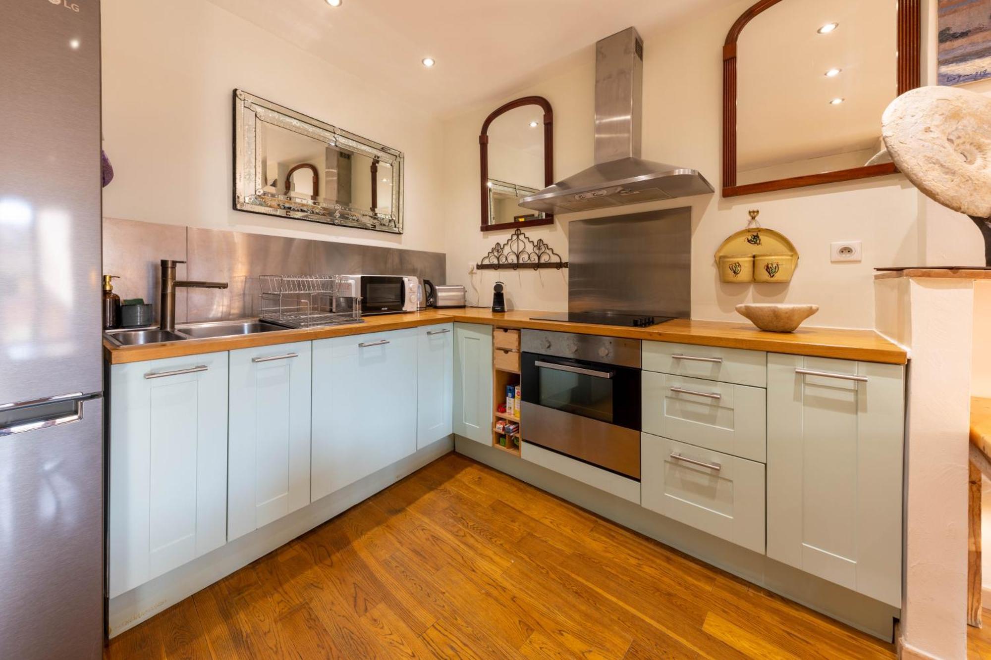Spacious And Bright Flat Close To The Beach : Heart Of Old Ницца Экстерьер фото